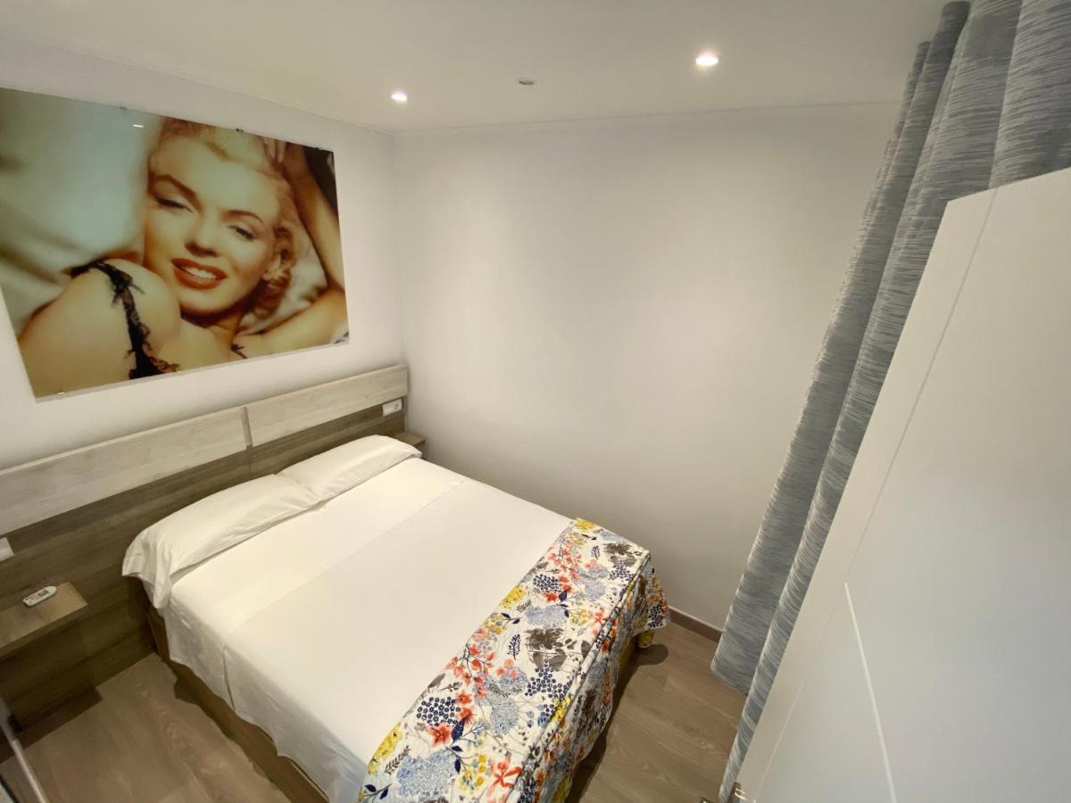 Marilyn Apartment Росес Екстериор снимка